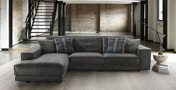 Divano dal design raffinato e moderno modello Nicolò, disponibile da Tappezzeria Gatti