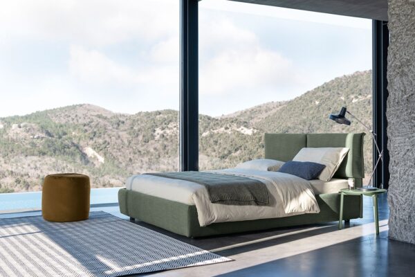 Letto imbottito di design, modello Nataly, disponibile da Tappezzeria Gatti