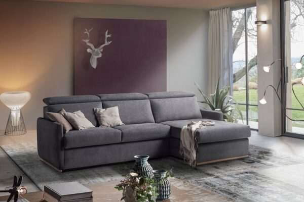 Divano letto comodo modello Massimo, disponibile da Tappezzeria Gatti