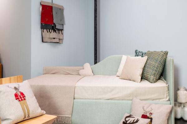 Divano letto Remo, disponibile da Tappezzeria Gatti